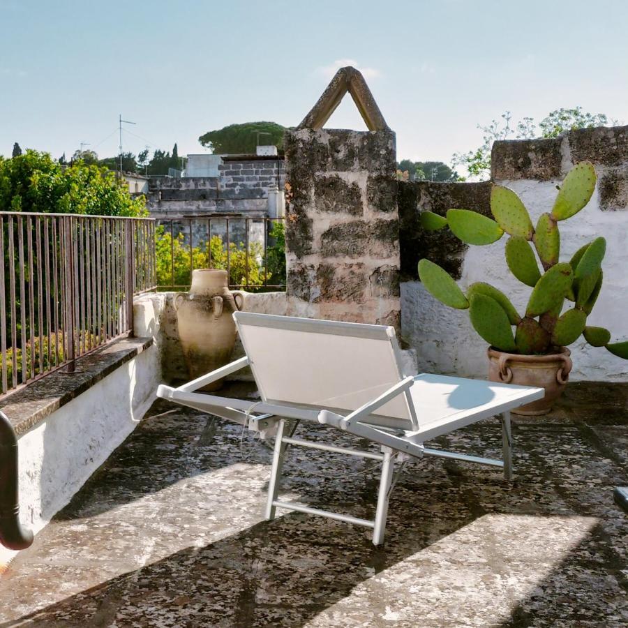 Rosso In Corte - Salento - Corte Dei Colori Spongano المظهر الخارجي الصورة