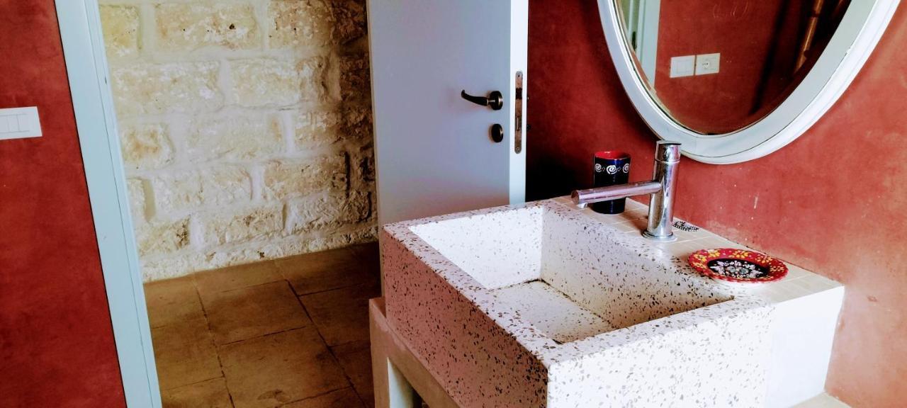 Rosso In Corte - Salento - Corte Dei Colori Spongano المظهر الخارجي الصورة