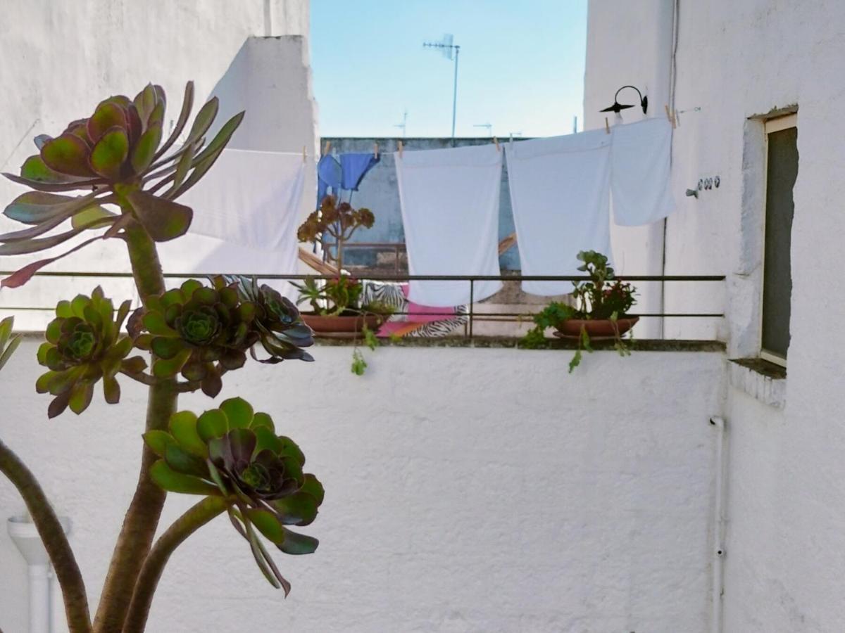 Rosso In Corte - Salento - Corte Dei Colori Spongano المظهر الخارجي الصورة